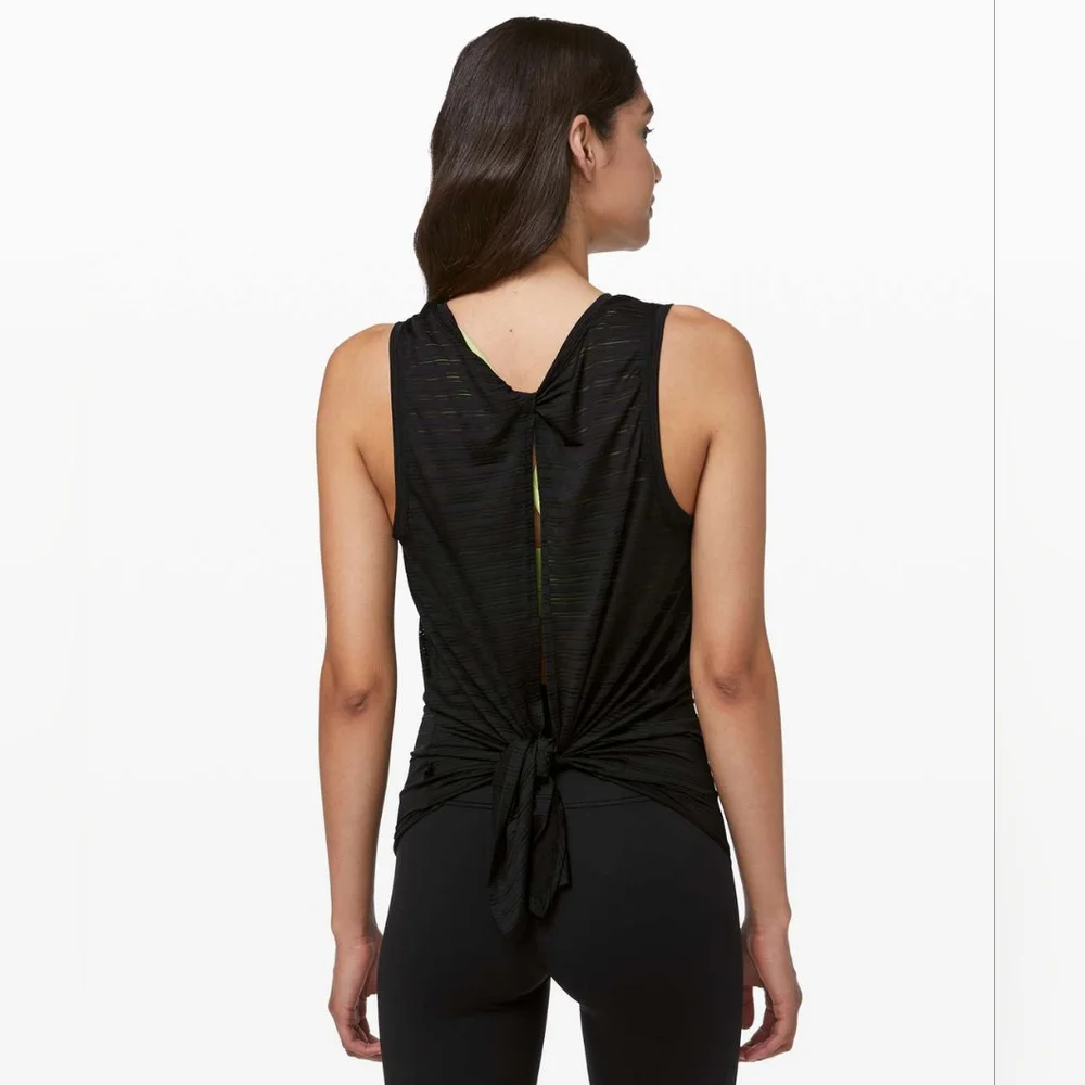 Lululemon Meet Halfway Tie Back Tank Top Black Size 6 Sheer Burnout